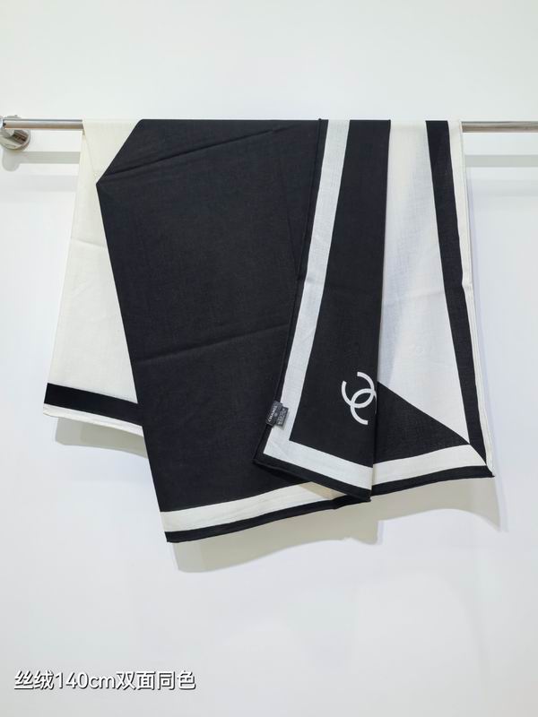 Chanel Scarf 140X140cm E082532